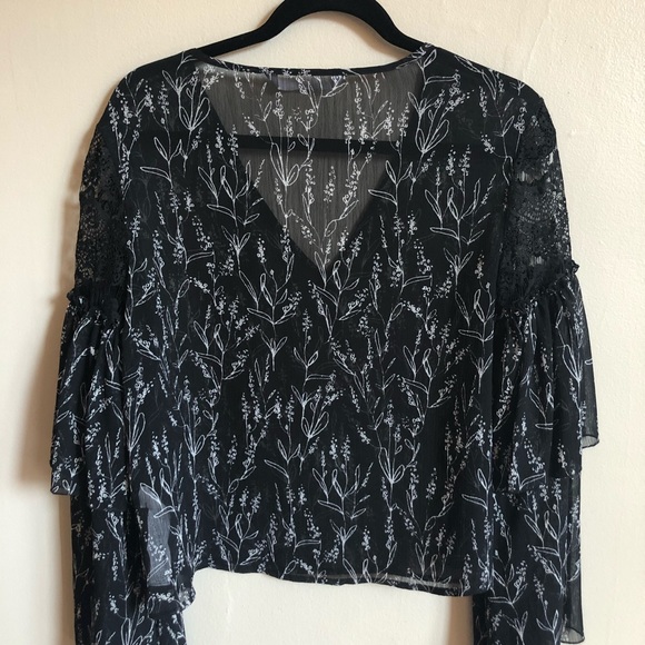 Zara blouse - Picture 4 of 4